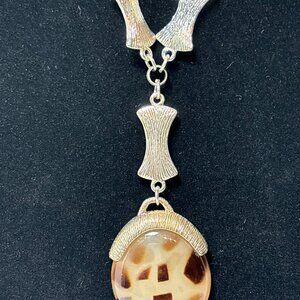 1999 Diahann Carroll 18” Silver Tone Necklace Animal Print Pendant Original Box